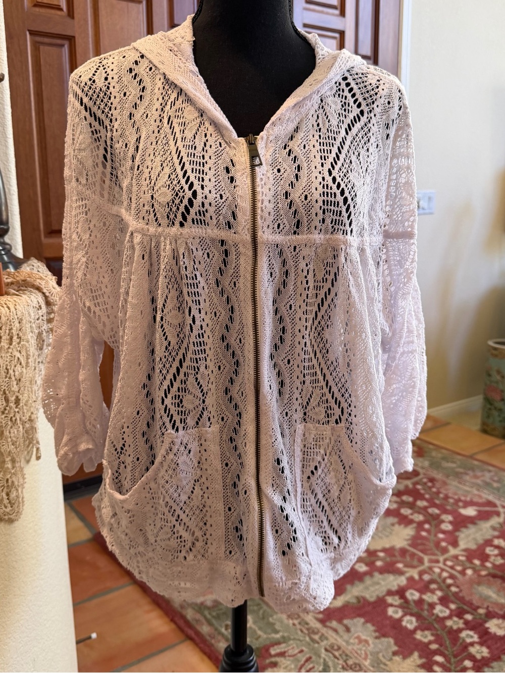 XCVI Lace Crochet White Hooded Long Sleeve Full zip Jacket Sz M